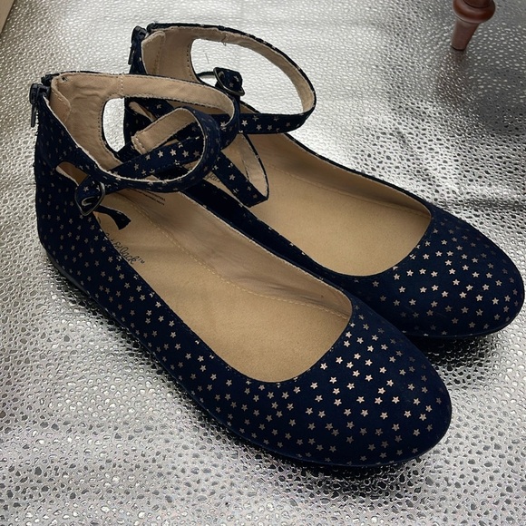 Cat & Jack Navy & Gold Star Shoes 5 - Picture 1 of 4